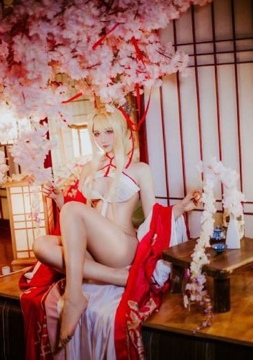 女人爽到喷水的视频_1080免费观看最新
